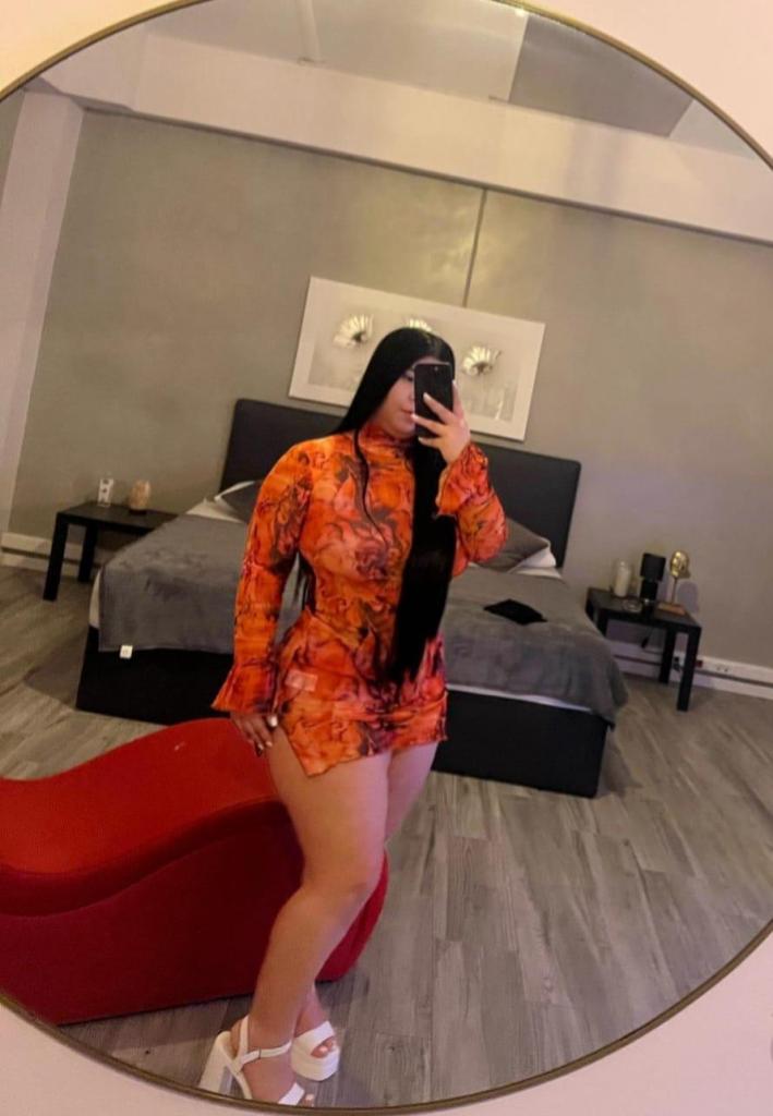 Chica busca chico en Valencia: Chica busca chico