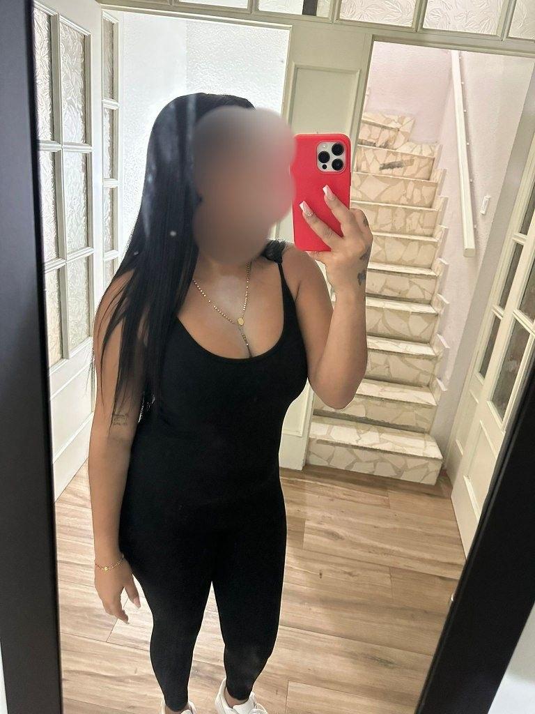 613693633: Chica busca chico en Málaga