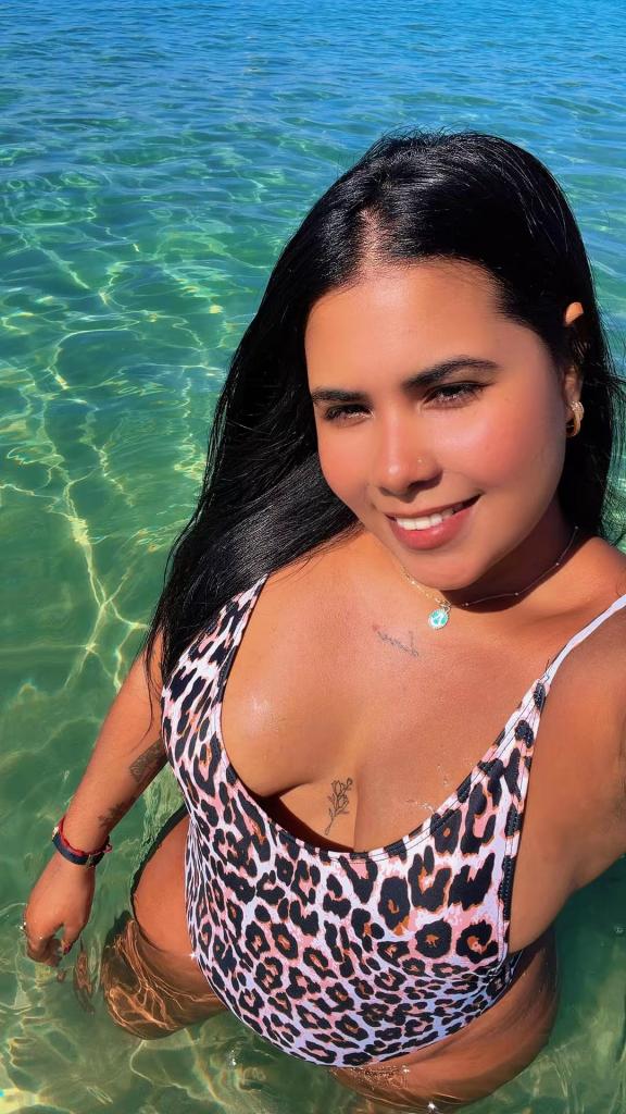 654940007: Chica busca chico en Málaga