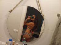 643701544: Chica busca chico en Madrid