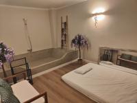 602449008: Chica busca chico en Zaragoza