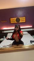 647299043: Chica busca chico en León