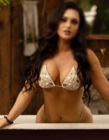 645823530: Chica busca chico en Ibiza