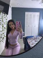 662677339: Chica busca chico en Gerona