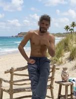616943630: Chico busca chica en Sevilla