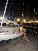 607881849: Chica busca chico en Málaga