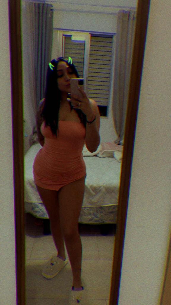 Chica busca chico en Tenerife: 