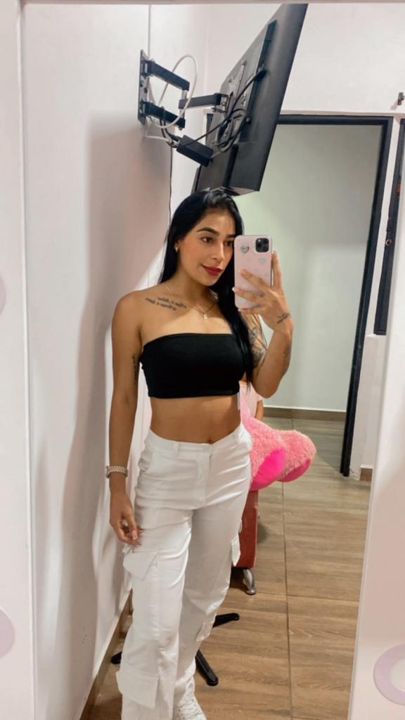661425706: Chica busca chico en Málaga