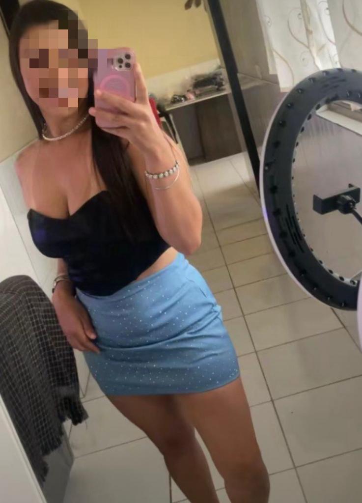603740980: Chica busca chico en La Coruña