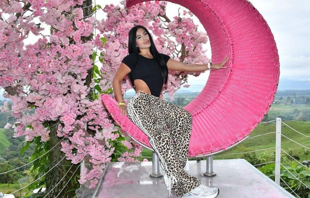 Chica busca chico en La Coruña: 