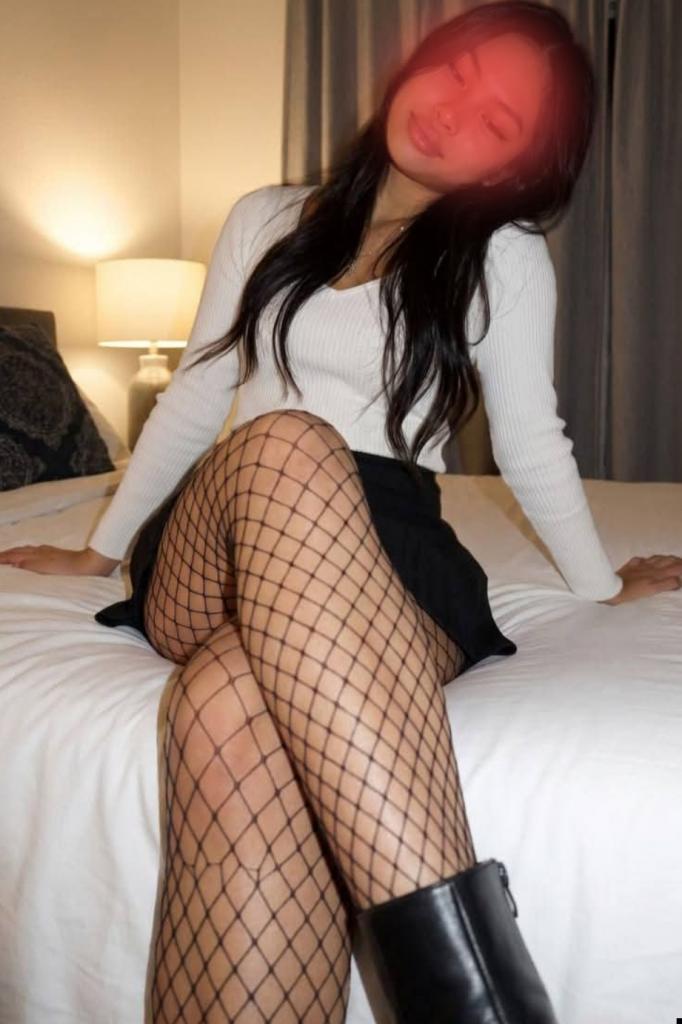 722585150: Chica busca chico en Gerona