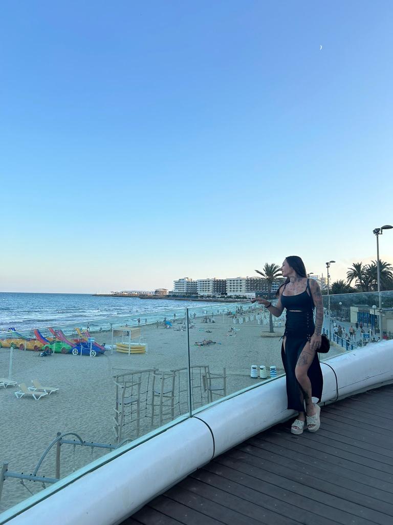 Chica busca chico en Alicante: 