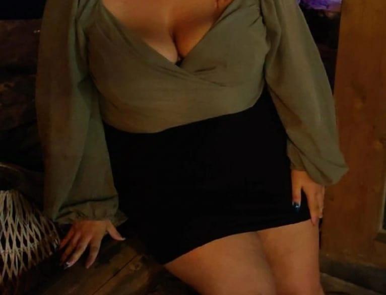 Chica busca chico en Huelva: 