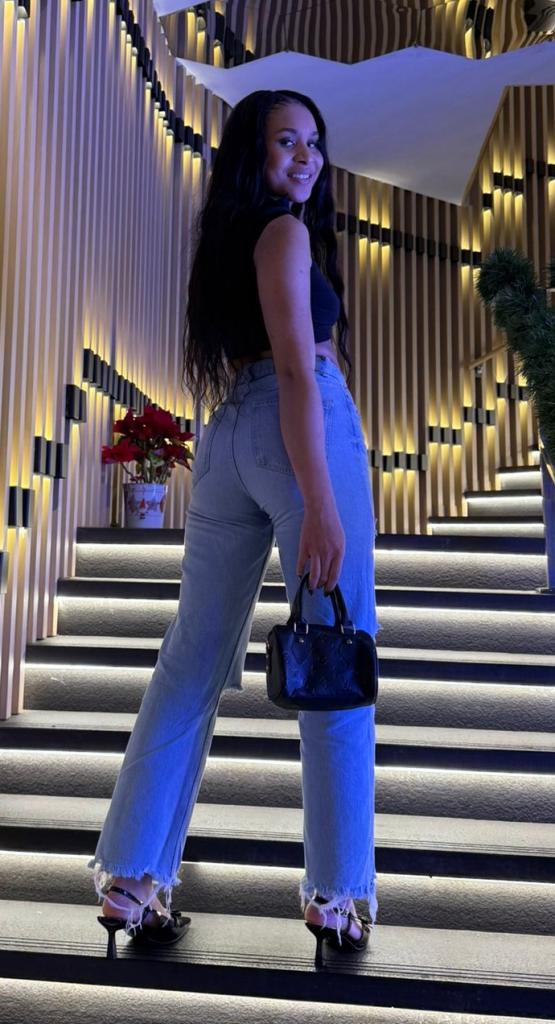 603246460: Chica busca chico en Barcelona