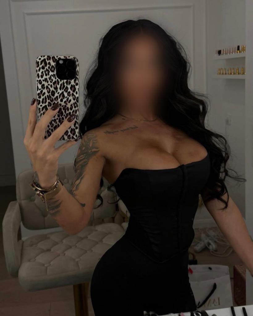 Chica busca chico en Cádiz: 