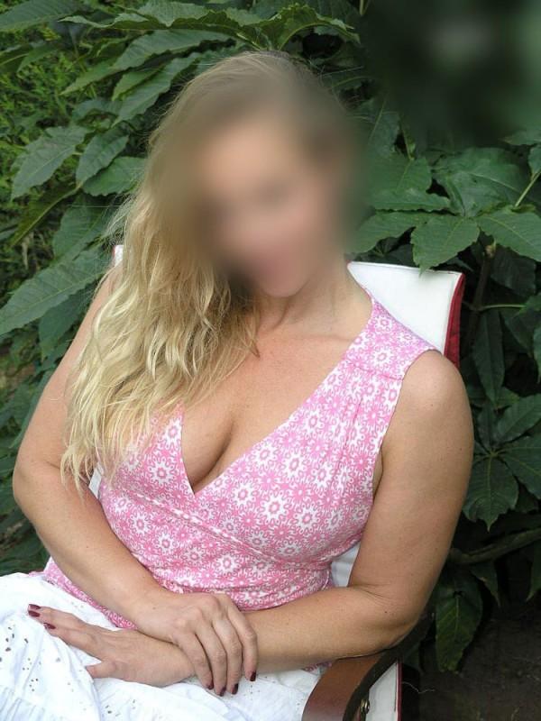 656379907: Chica busca chico en Castellón