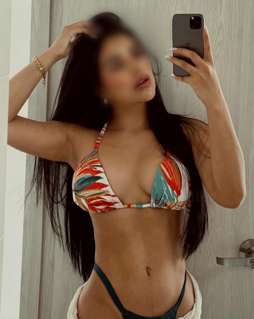 611377775: Chica busca chico en Cádiz