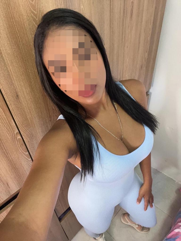 Chica busca chico en Almería: 