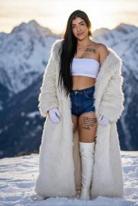 613544750: Chica busca chico en Madrid