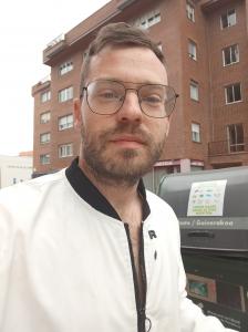 657399360: Chico busca chica en Navarra