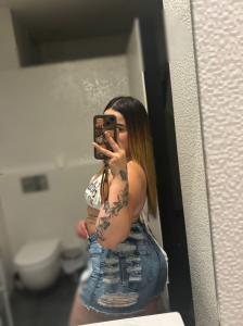 613603728: Chica busca chico en Málaga