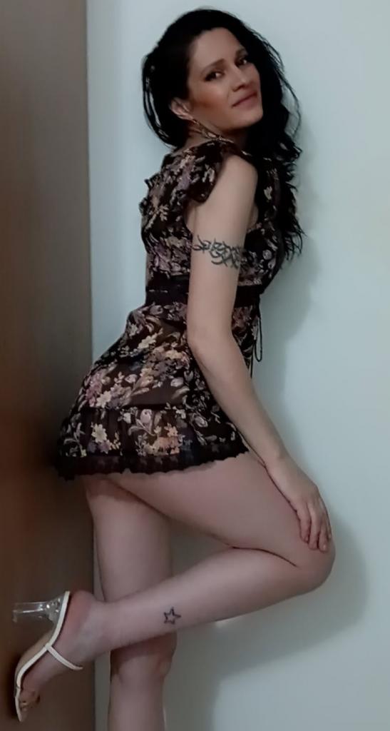 672557591: Chica busca chico en Murcia