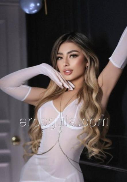 613846193: Chica busca chico en Málaga