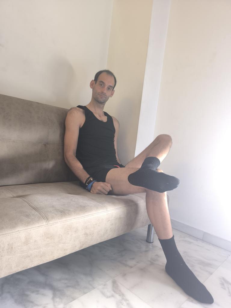 Chico busca chica en Sevilla: 