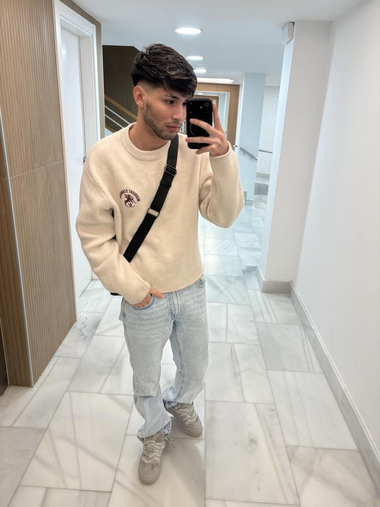 663936078: Chico busca chica en Ibiza