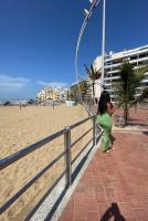 613906857: Chica busca chico en Las Palmas