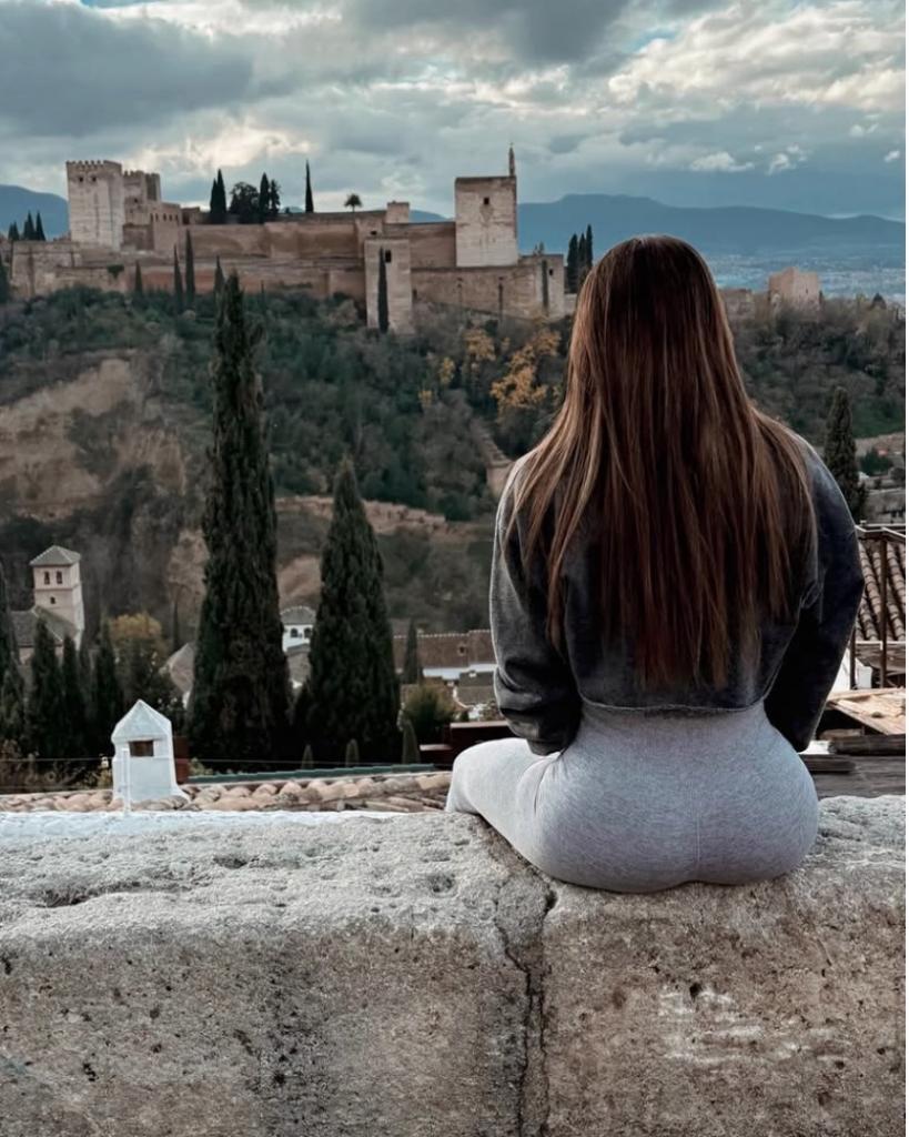 Chica busca chico en Granada: 