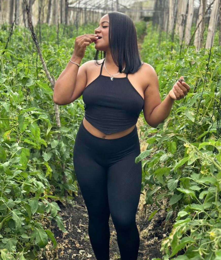 614886306: Chica busca chico en Alicante