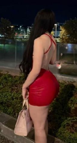 631768361: Chica busca chico en Pontevedra