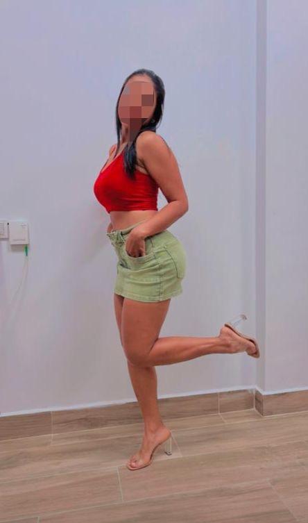 Chica busca chico en Almería: 