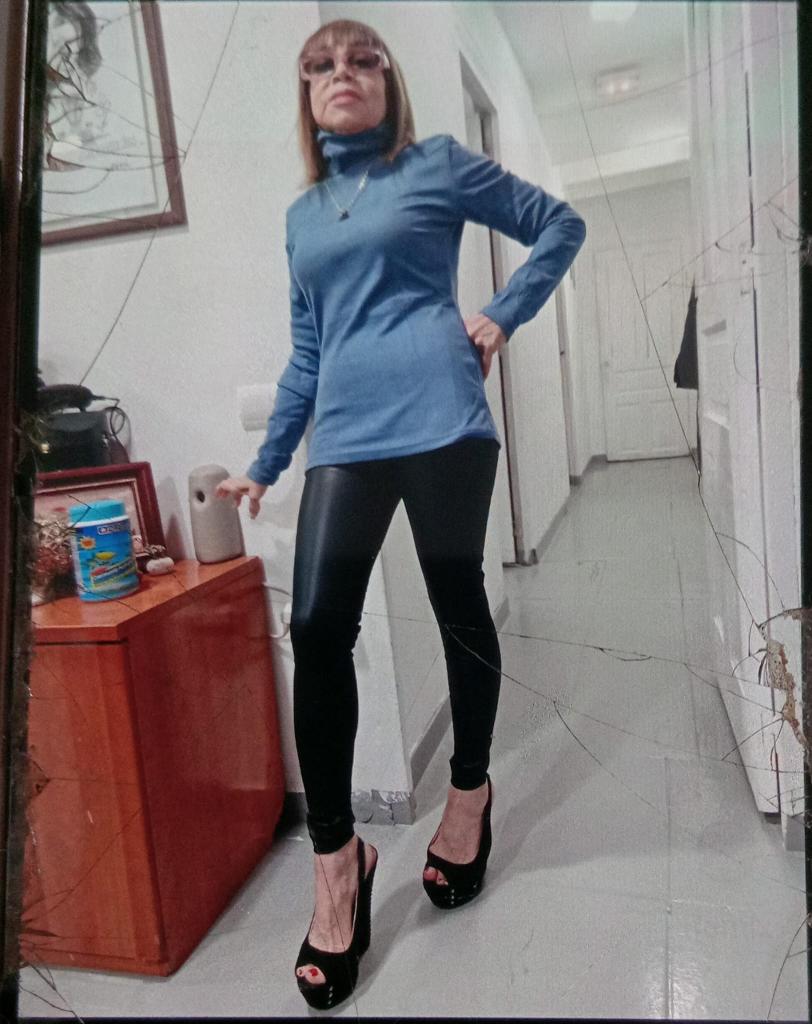 614116590: Chica busca chico en Barcelona
