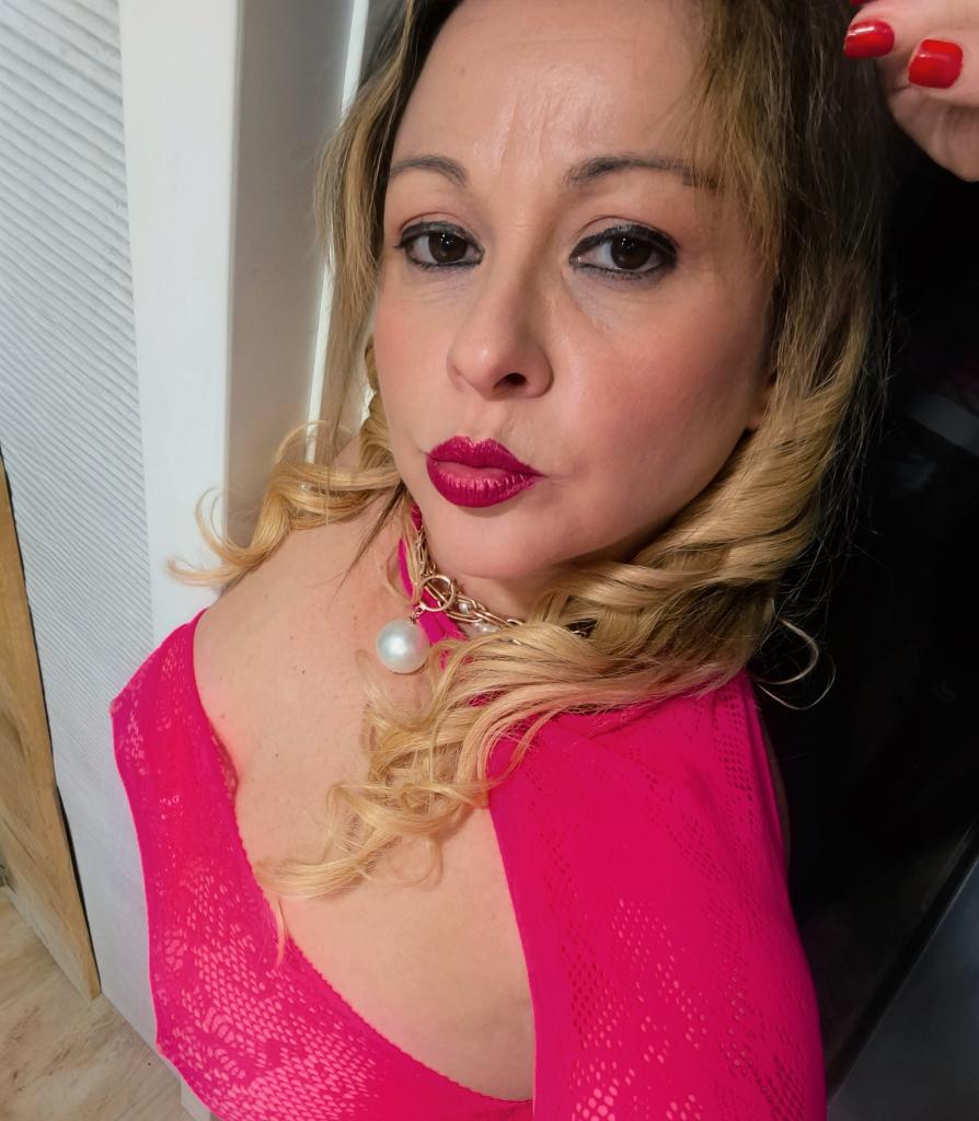 671633983: Chica busca chico en Cádiz