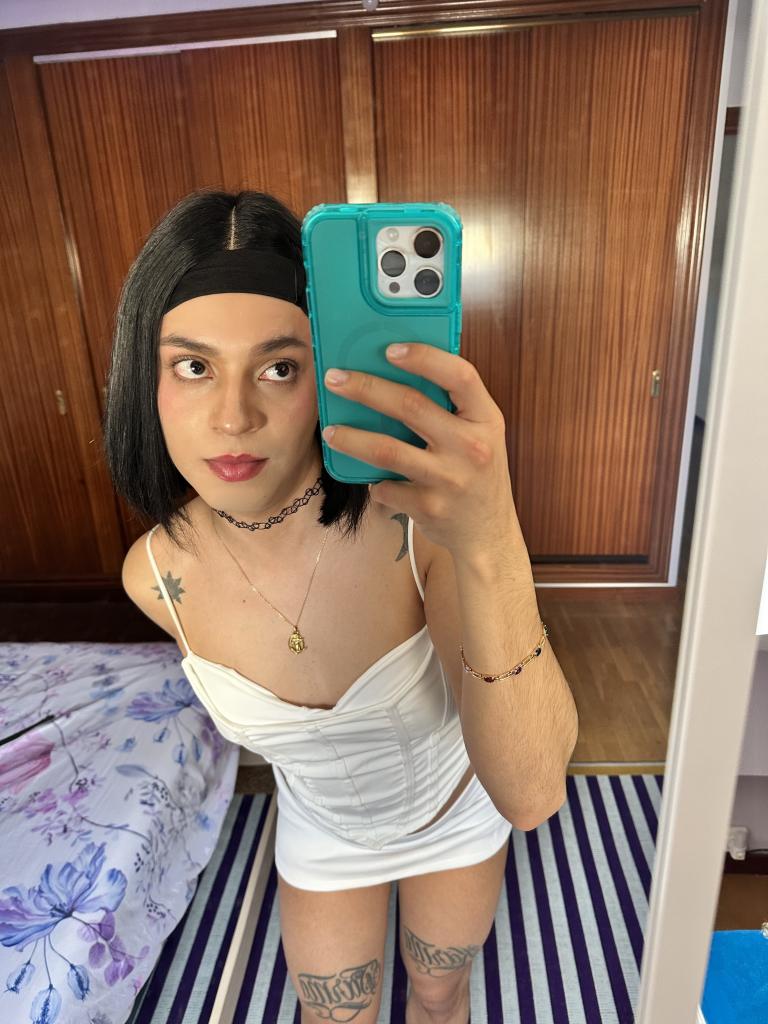 604237944: Transexual en Granada