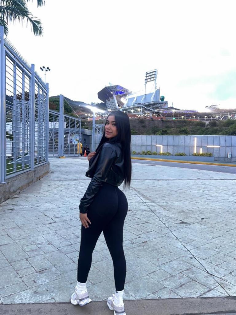 Chica busca chico en Sevilla: 