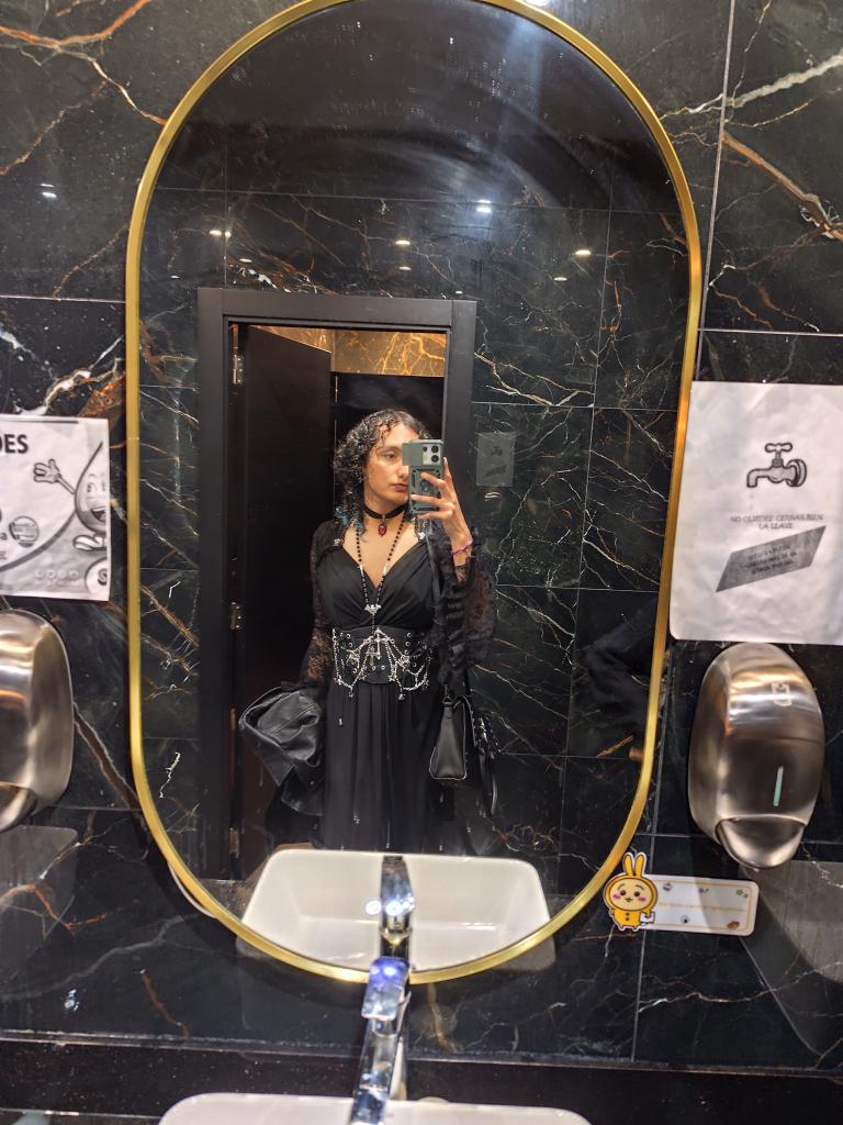 635129739: Chico busca chica en Barcelona