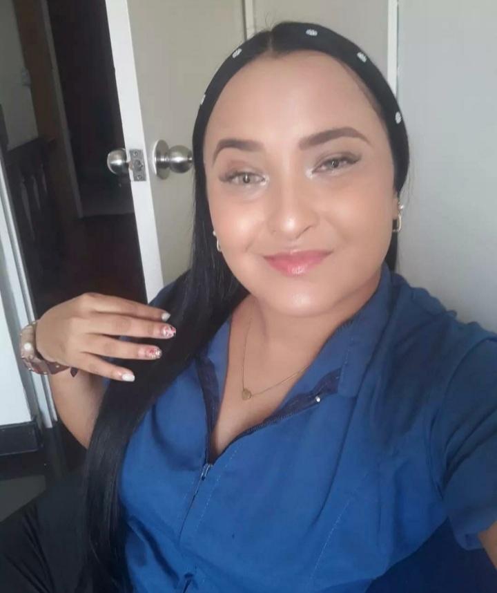 637946082: Chica busca chico en Madrid