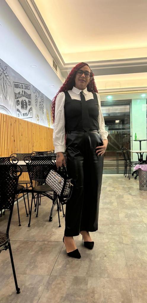 Chica busca chico en Huelva: 