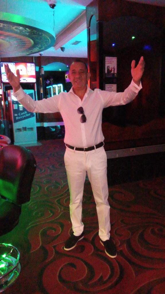 Chico busca chica en Alicante: 