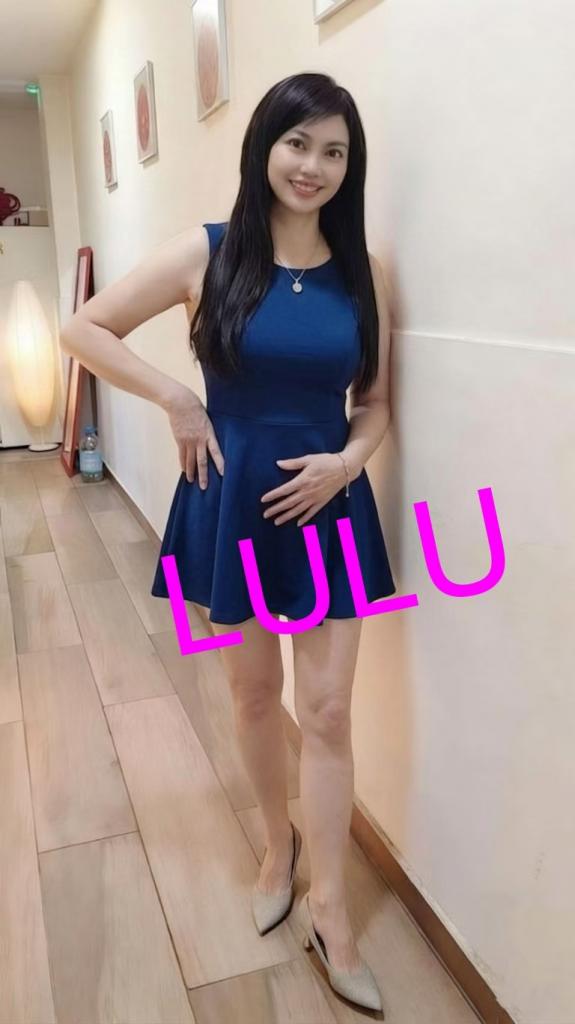 617647333: Chica busca chico en Barcelona