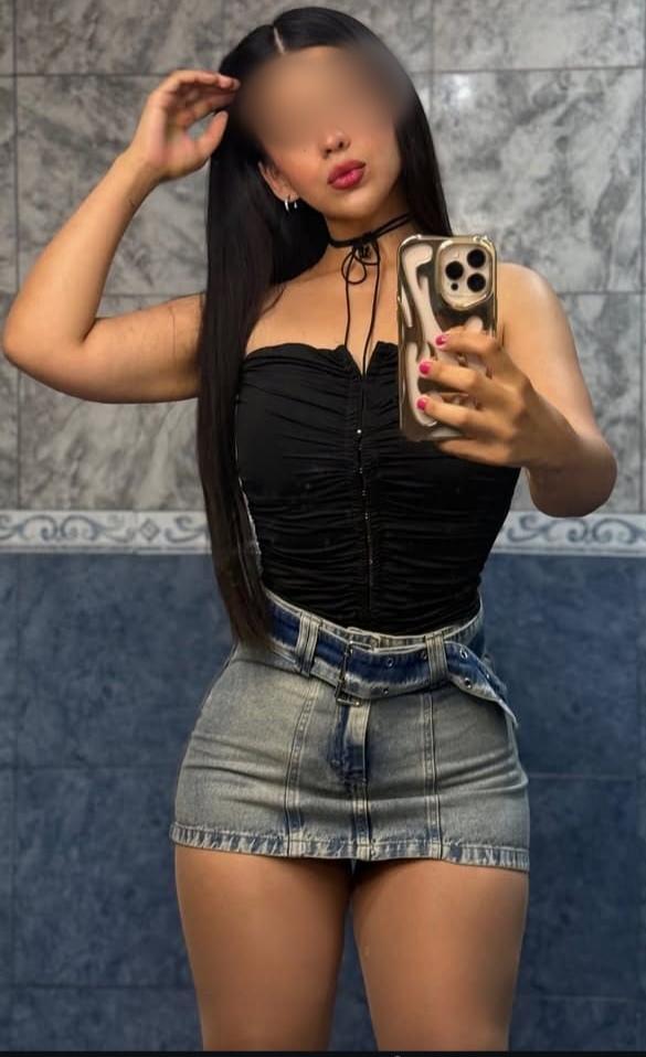 Chica busca chico en Almería: 