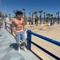 697897854: Chico busca chica en Madrid