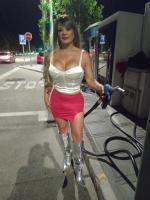 614746384: Travesti en León