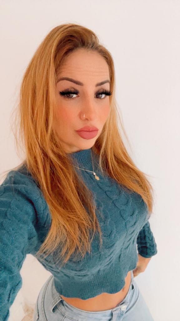 617085684: Chica busca chico en Málaga