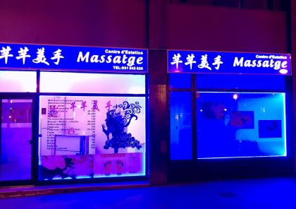 Chica busca chico en Barcelona: 