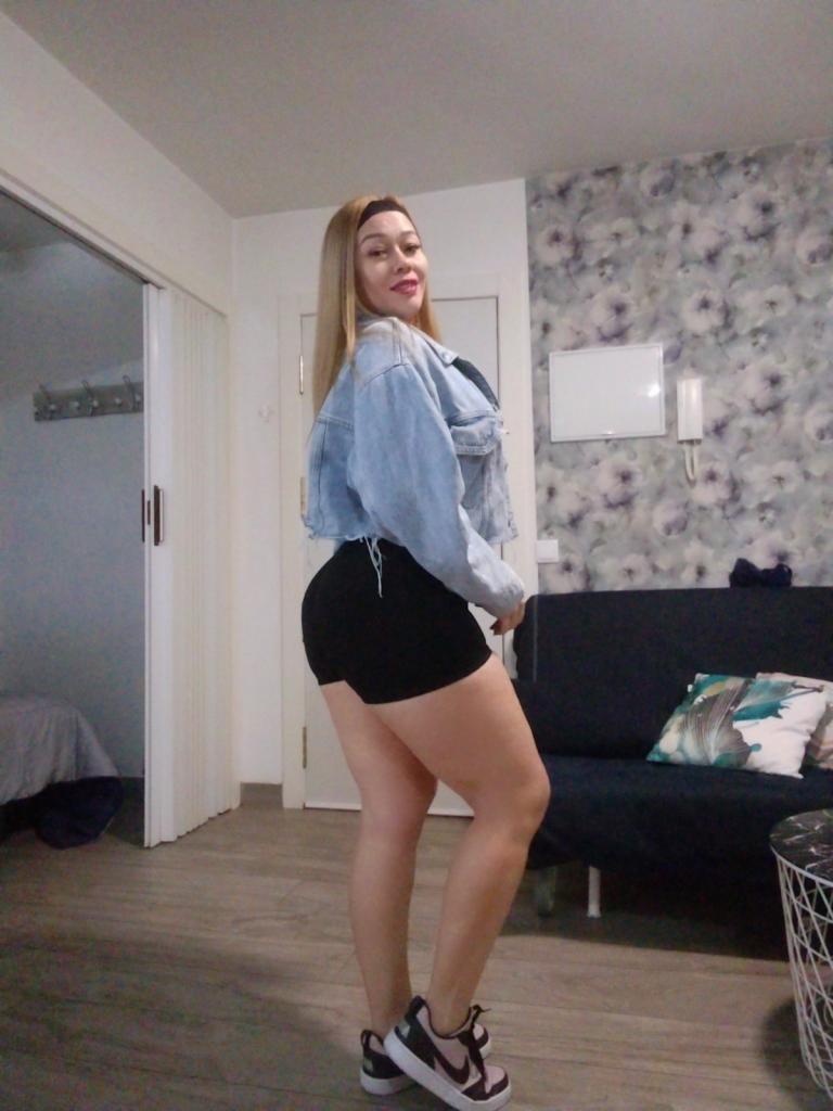 Chica busca chico en Murcia: 