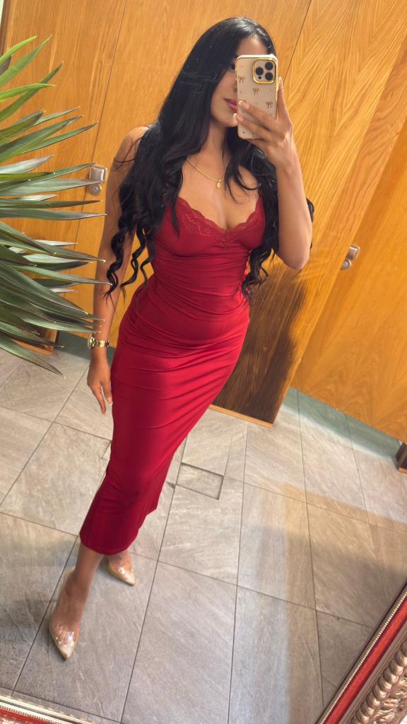 Chica busca chico en Tenerife: 